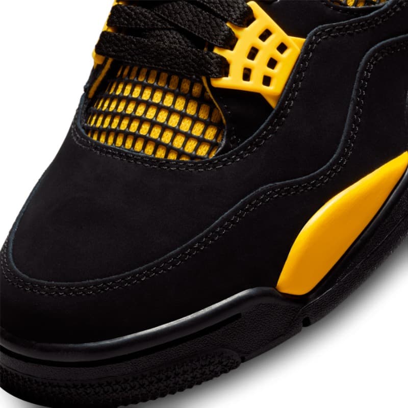 Air Jordan 4 Retro Thunder