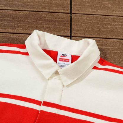 Camiseta Supreme x Nike Stripe Rugby Vermelha/Branca