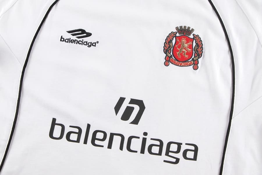 Camiseta Balenciaga Soccer Tokyo #10