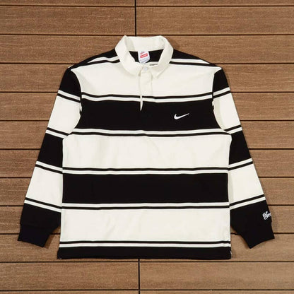 Camiseta Supreme x Nike Stripe Rugby Preta/Branca